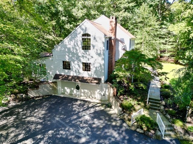 463 Laurel Ln, Kinnelon Boro, NJ 07405