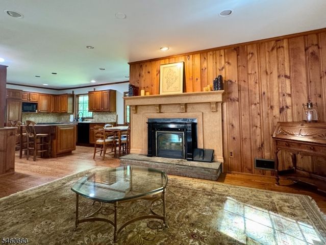 463 Laurel Ln, Kinnelon Boro, NJ 07405