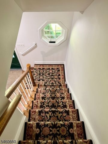 463 Laurel Ln, Kinnelon Boro, NJ 07405
