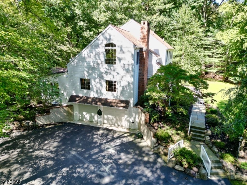 463 Laurel Ln, Kinnelon Boro, NJ 07405 — photo 2