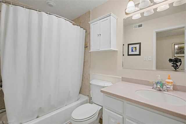 726 Graves Ordinary, Williamsburg, VA 23185