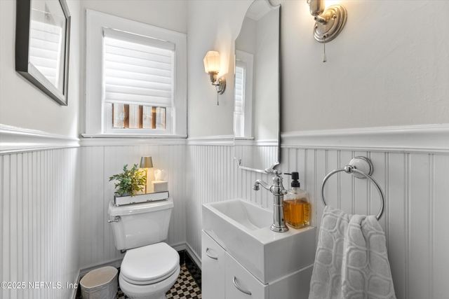 1112 COLOMBO Street, Jacksonville, FL 32207