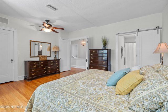 1112 COLOMBO Street, Jacksonville, FL 32207