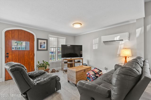 1112 COLOMBO Street, Jacksonville, FL 32207