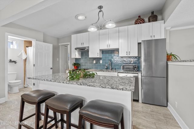 1112 COLOMBO Street, Jacksonville, FL 32207