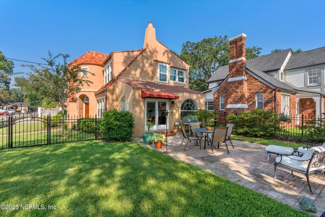 1112 COLOMBO Street, Jacksonville, FL 32207