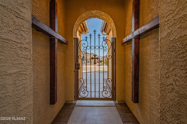 5040 W Paseo Rancho Acero, Tucson, AZ 85742