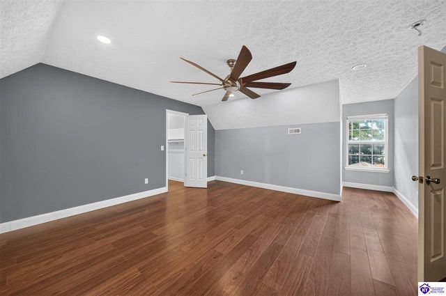 200 Scarlet Avenue, Radcliff, KY 40160