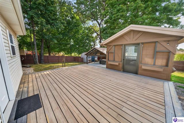200 Scarlet Avenue, Radcliff, KY 40160