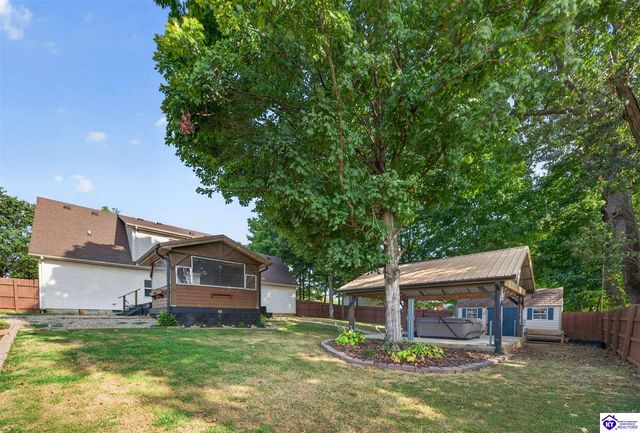 200 Scarlet Avenue, Radcliff, KY 40160