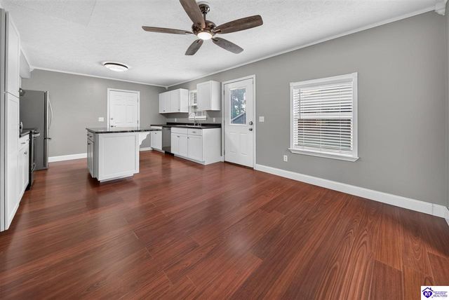 200 Scarlet Avenue, Radcliff, KY 40160