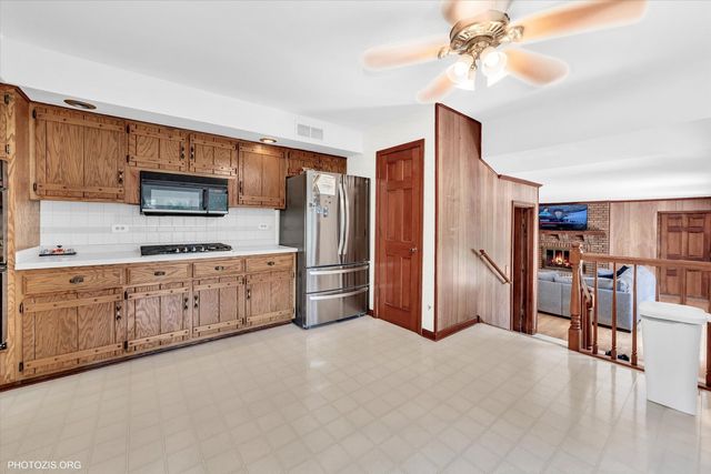 24341 W 103rd Street, Naperville, IL 60564