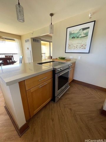 2470 Kalakaua Avenue 2401, Honolulu, HI 96815