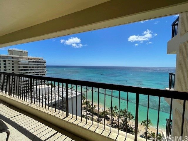 2470 Kalakaua Avenue 2401, Honolulu, HI 96815