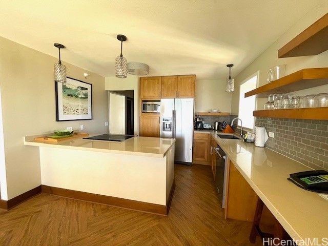 2470 Kalakaua Avenue 2401, Honolulu, HI 96815