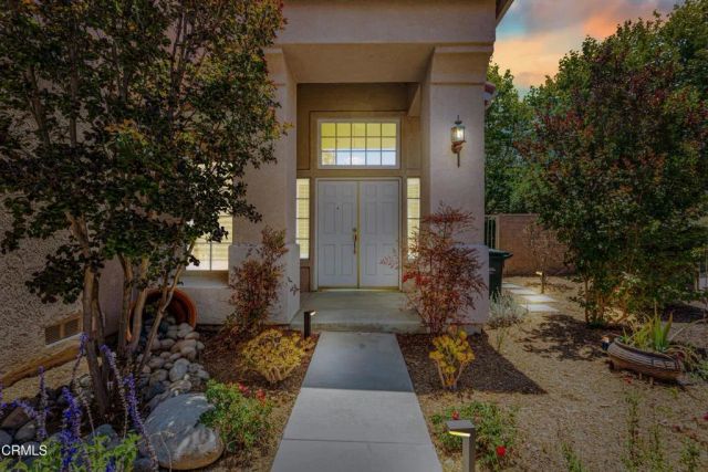 146 Symphony Lane, Oak Park, CA 91377