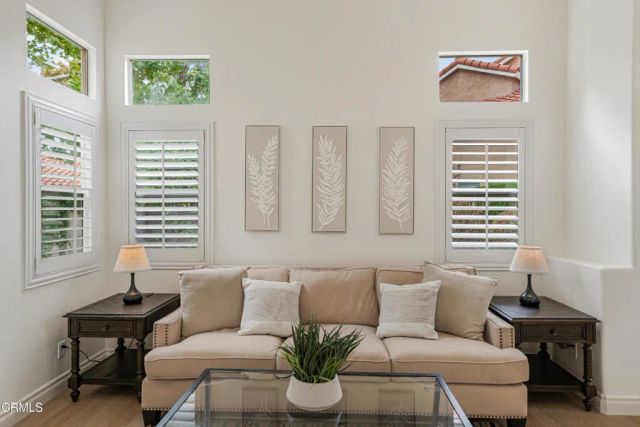 146 Symphony Lane, Oak Park, CA 91377