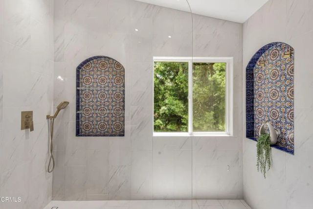 146 Symphony Lane, Oak Park, CA 91377
