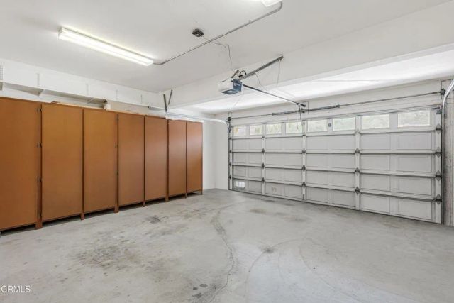 146 Symphony Lane, Oak Park, CA 91377