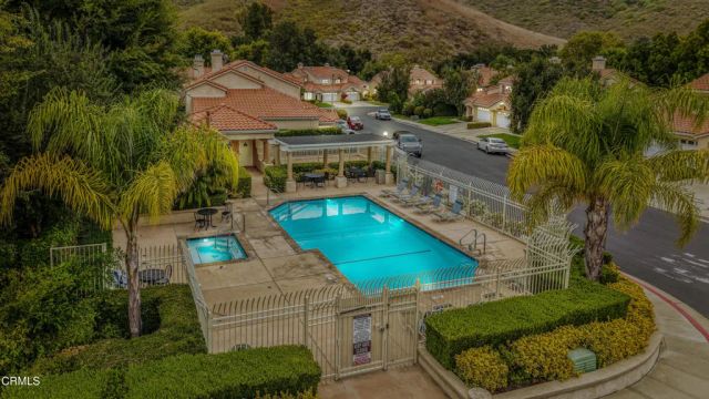 146 Symphony Lane, Oak Park, CA 91377