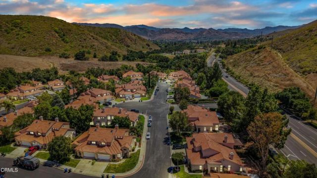 146 Symphony Lane, Oak Park, CA 91377