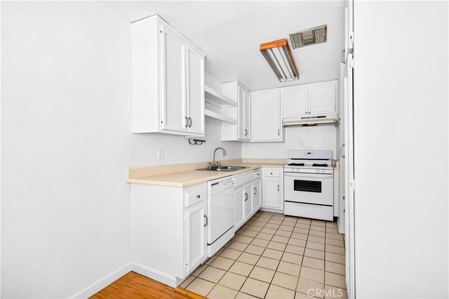 4455 Vista Del Monte, Sherman Oaks, CA 91403