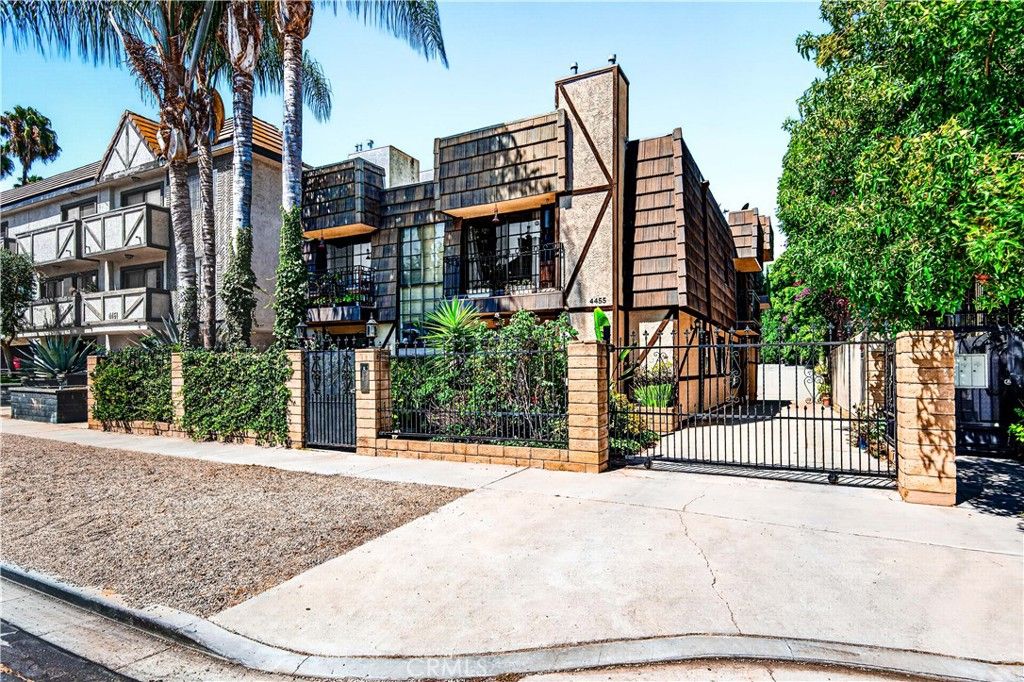 4455 Vista Del Monte, Sherman Oaks, CA 91403
