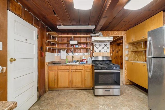 447 W Avenue 37, Los Angeles, CA 90065