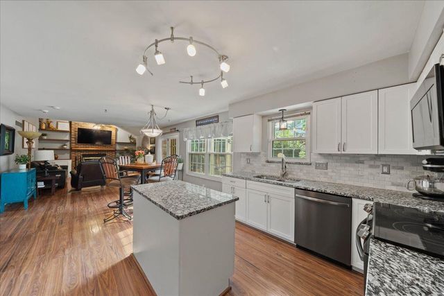 3712 Chestnut Way, Pierce Twp, OH 45102