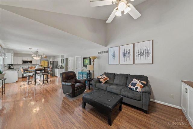 3712 Chestnut Way, Pierce Twp, OH 45102