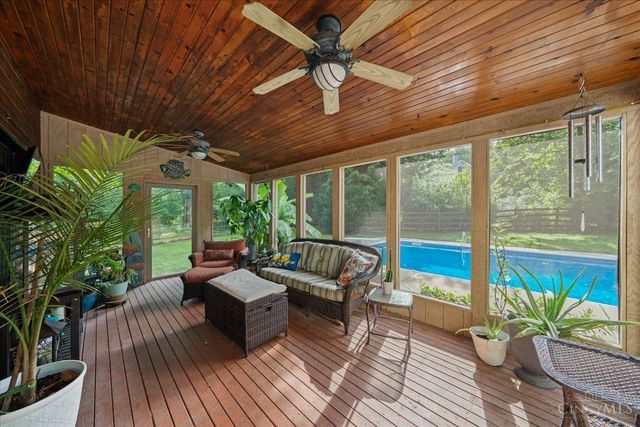 3712 Chestnut Way, Pierce Twp, OH 45102