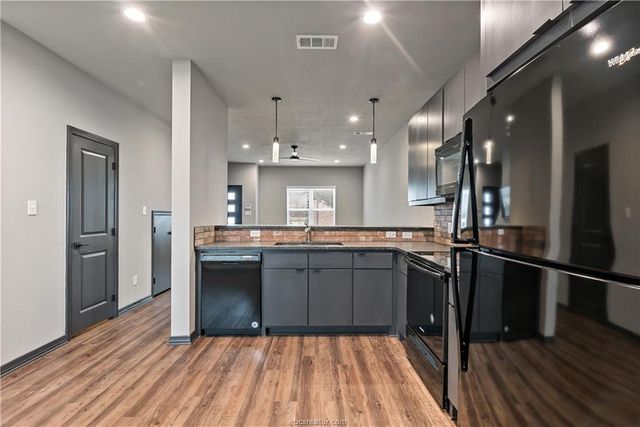 1451 Associates Avenue 707, College Station, TX 77845