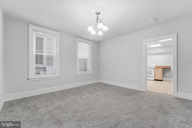 221 ARDMORE AVE, Ardmore, PA 19003