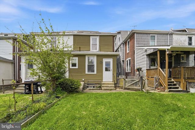 221 ARDMORE AVE, Ardmore, PA 19003