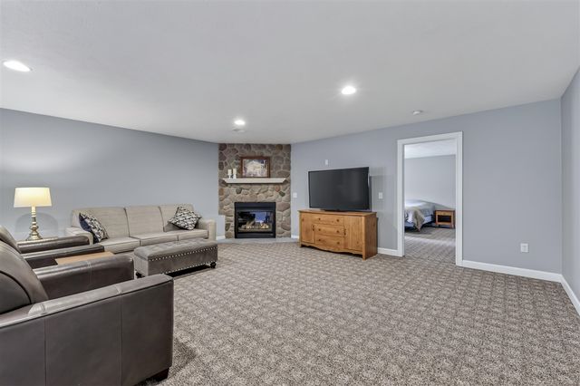 3950 Hampshire Hill Lane, Twin Lake, MI 49457