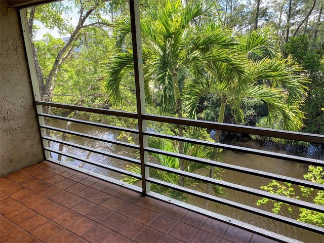 1400 NE 57th Street 304, Fort Lauderdale, FL 33334