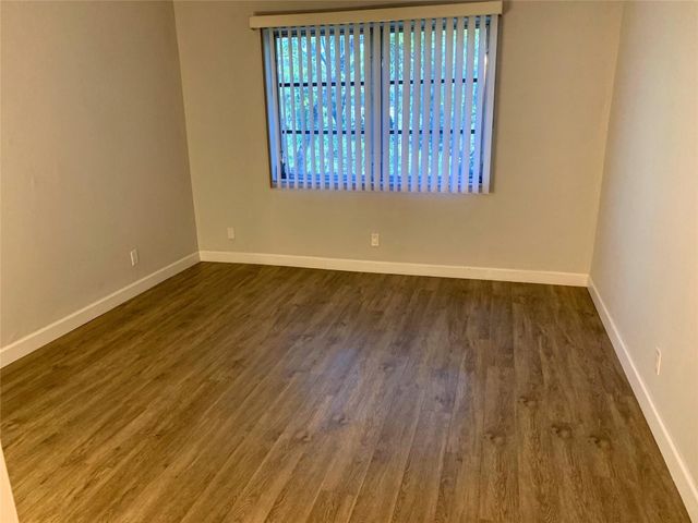 1400 NE 57th Street 304, Fort Lauderdale, FL 33334