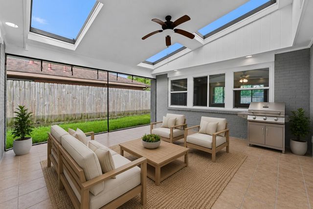 10613 Willowgrove Drive, Houston, TX 77035