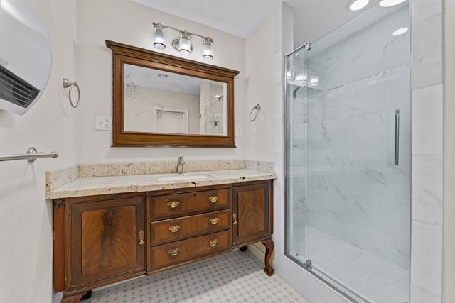 10613 Willowgrove Drive, Houston, TX 77035