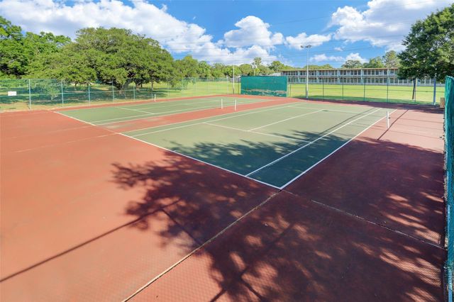 10613 Willowgrove Drive, Houston, TX 77035