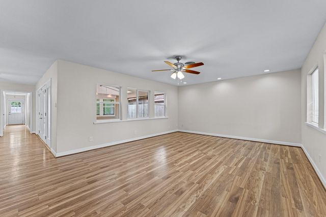 10613 Willowgrove Drive, Houston, TX 77035