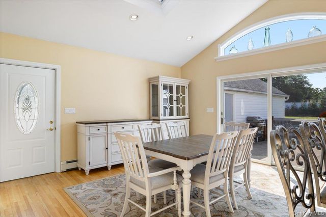 34 Farmers Avenue, Lindenhurst, NY 11757