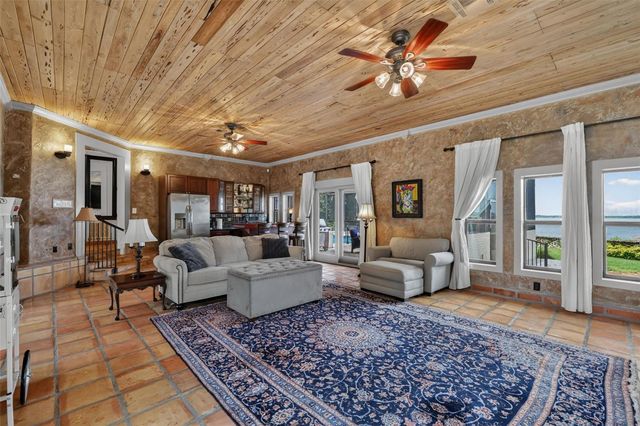 6118 DORA DR, Mount Dora, FL 32757