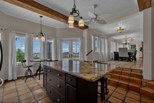 6118 DORA DR, Mount Dora, FL 32757