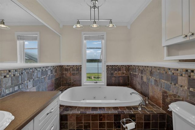 6118 DORA DR, Mount Dora, FL 32757
