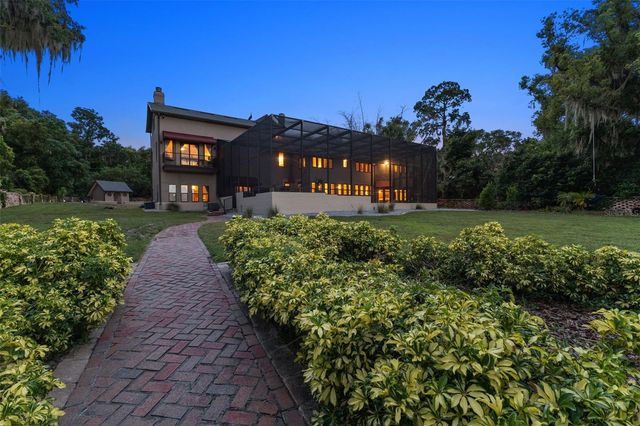 6118 DORA DR, Mount Dora, FL 32757