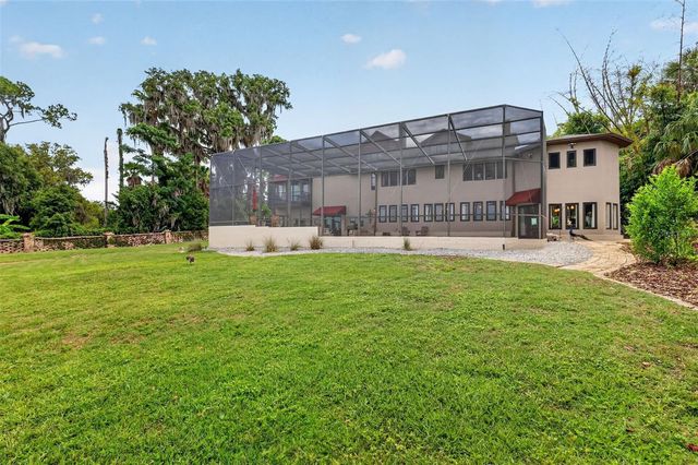 6118 DORA DR, Mount Dora, FL 32757