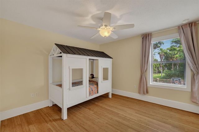 6118 DORA DR, Mount Dora, FL 32757
