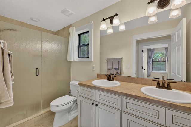6118 DORA DR, Mount Dora, FL 32757