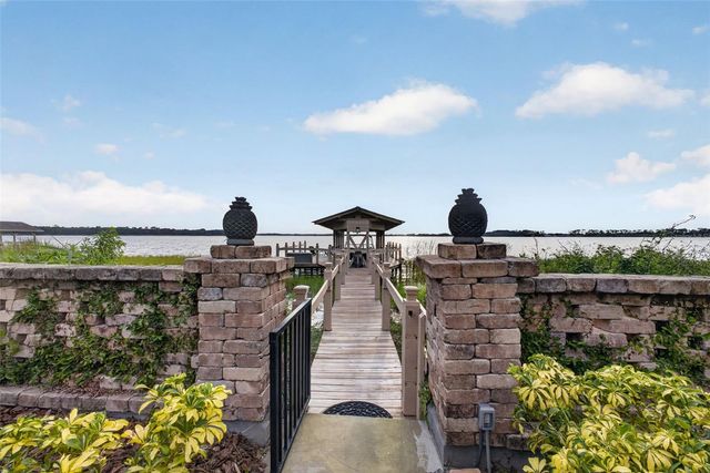 6118 DORA DR, Mount Dora, FL 32757